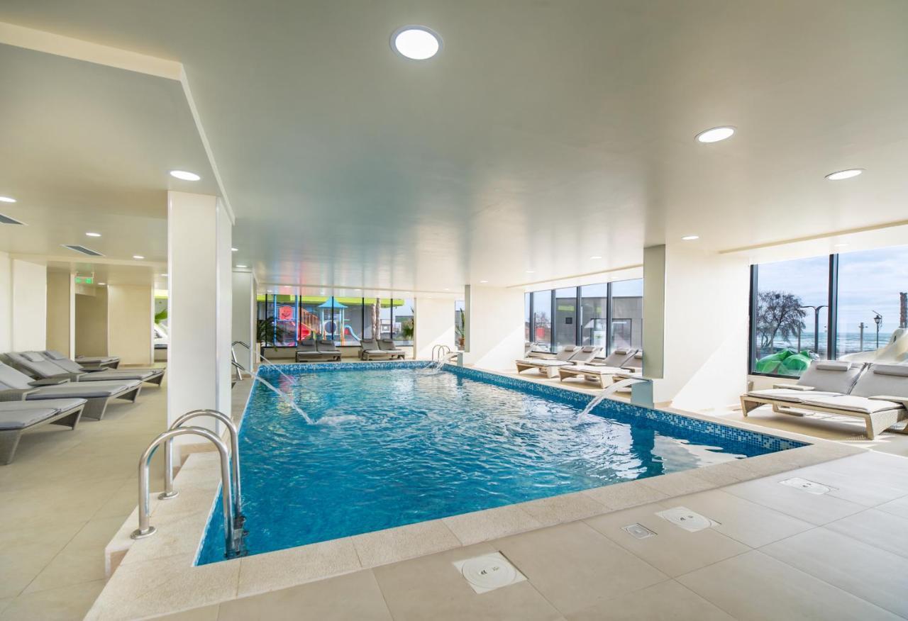 Orange Summer Apartment Spa Pools Beach Resort Mamaia Εξωτερικό φωτογραφία