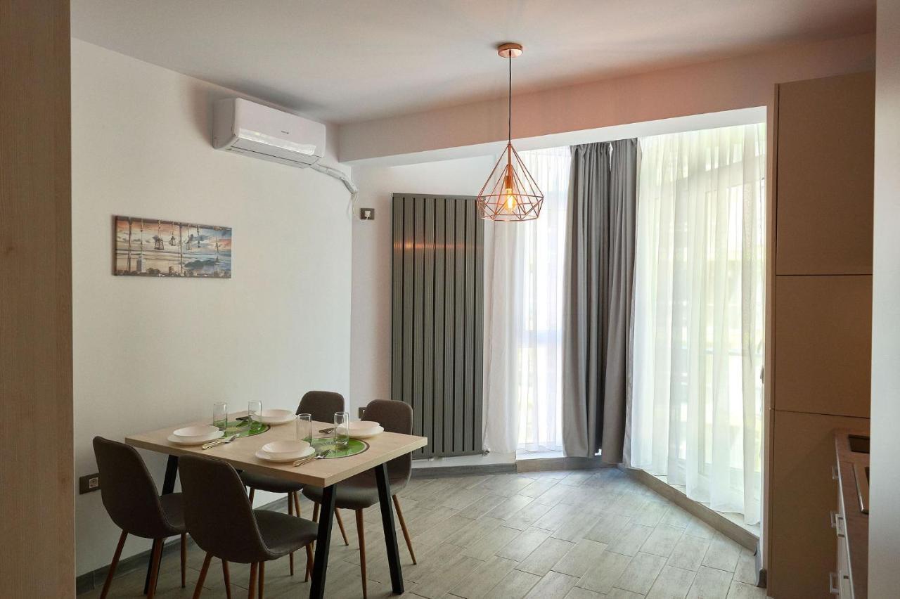 Orange Summer Apartment Spa Pools Beach Resort Mamaia Εξωτερικό φωτογραφία